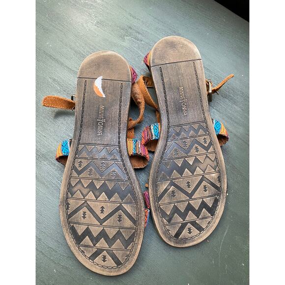 Minnetonka Fringe Sandal NEW - Picture 2 of 4